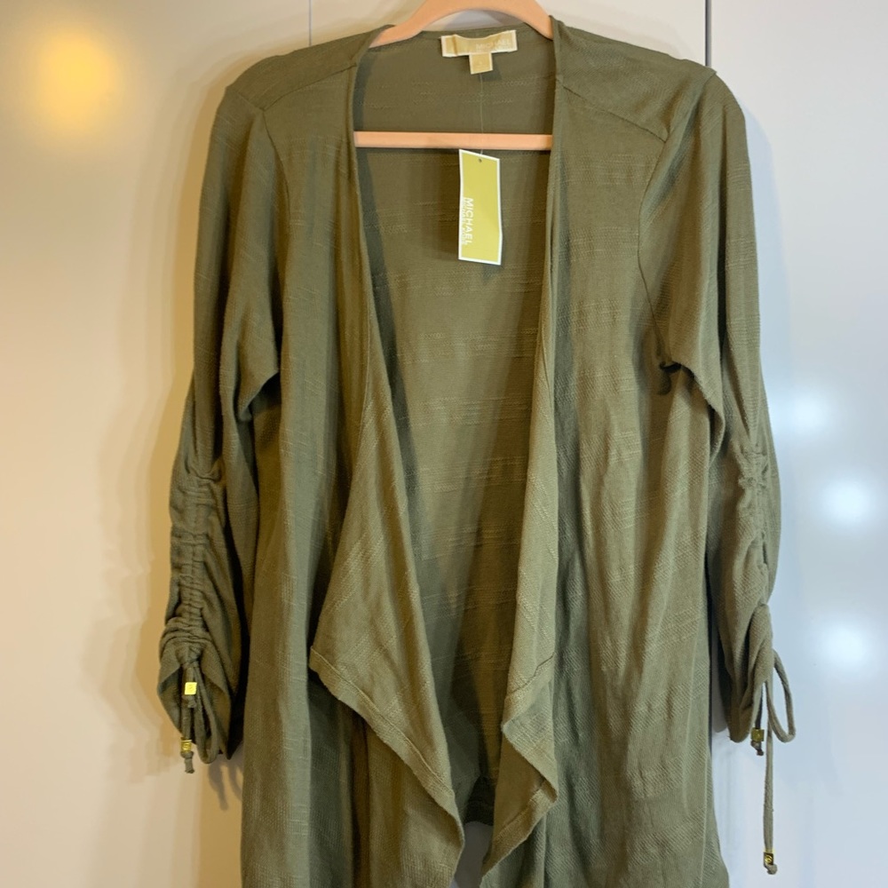 Michael Kors elegant cardi, new with tags, gold toggle on ruffled sleeves